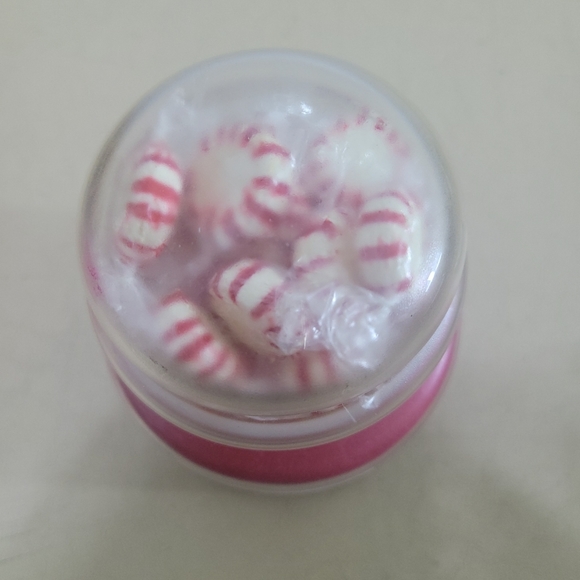 The Home Collection Hot Baked Apple Pie Scented Candle - Picture 5 of 11